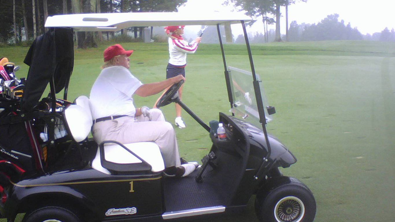 Bis zu 100 Euro Trinkgeld: US-Präsident Donald Trump in seinem Golfclub in Bedminster. (Archivfoto)