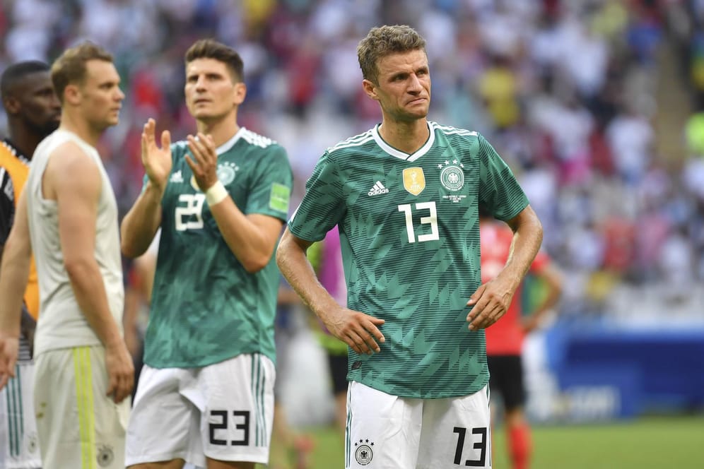 Der bittere Moment des Ausscheidens: Thomas Müller und Mitspieler nach dem 0:2 gegen Südkorea.