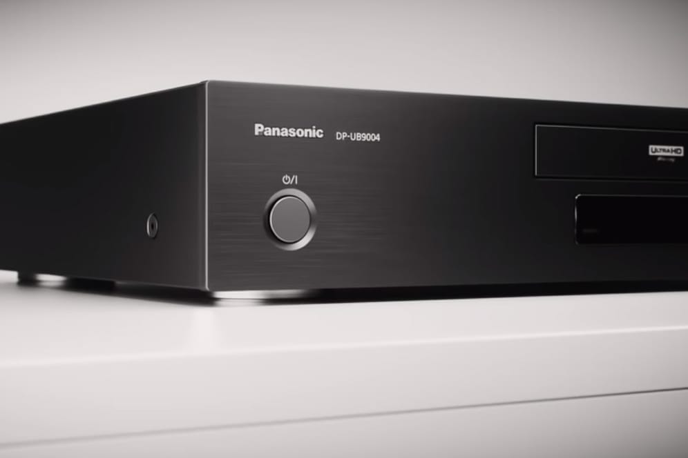 Der Blu-ray-Player von Panasonic bietet 3D in 4K und gilt als einer der besten seiner Klasse.