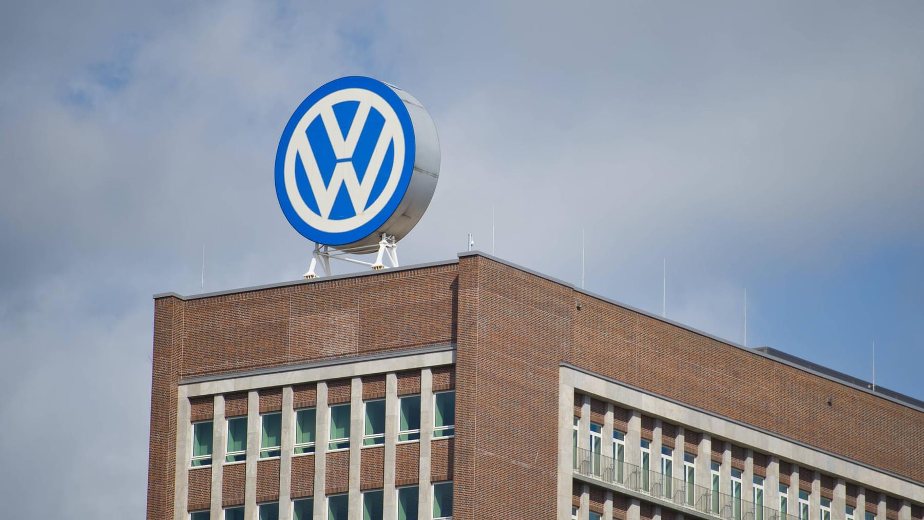 Vw Skandal Volkswagen Verkaufte Tausende Risikoautos
