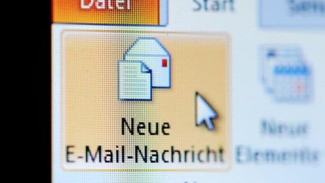 Daten sollen nur dann direkt bei den Providern abgefragt werden können, wenn sich die Ermittlungen auf schwere Straftaten beziehen. Daten sollen nur dann direkt bei den Providern abgefragt werden können, wenn sich die Ermittlungen auf schwere Straftaten beziehen.
