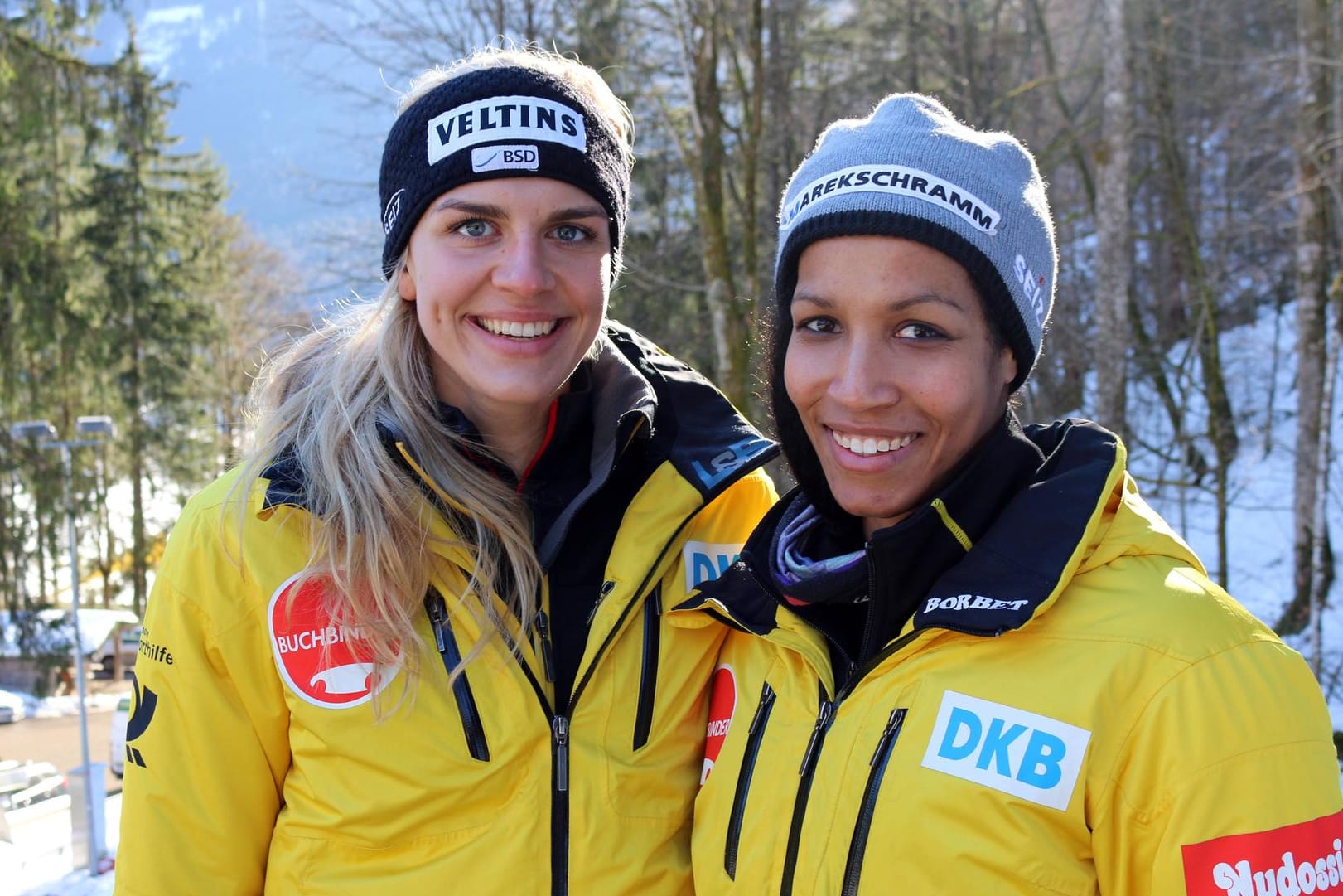 Erfolgsduo im Bob: Pilotin Mariama Jamanka und Anschieberin Annika Drazek (r.) haben den Weltcup-Auftakt gewonnen.