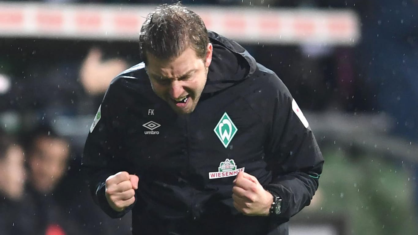 Gutes Händchen bei den Wechseln: Werders Trainer Florian Kohfeldt feiert den Sieg gegen Düsseldorf.