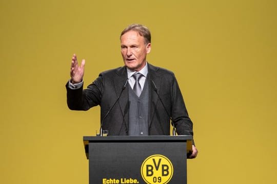 "Es wird ein ganz enges Spiel, da muss man kein Prophet sein", warnt Hans-Joachim Watzke vor dem Revierderby.