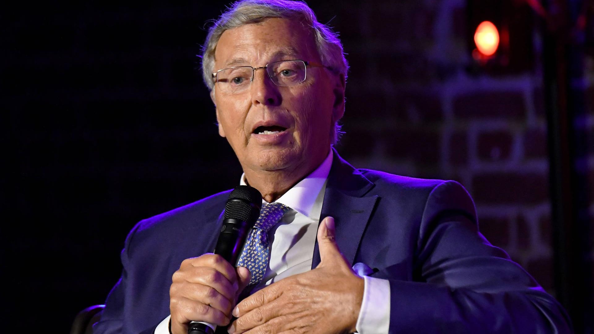 Der CDU-Politiker Wolfgang Bosbach: Zur Wahl der Parteivorsitzenden hat er eine klare Meinung. Der CDU-Politiker Wolfgang Bosbach: Zur Wahl der Parteivorsitzenden hat er eine klare Meinung.