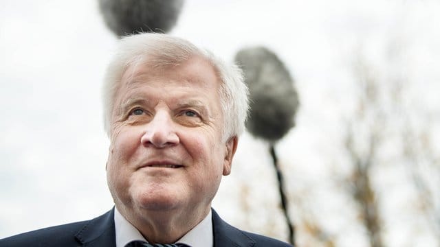 Bundesinnenminister Horst Seehofer Mitte November bei einem Besuch im sächsischen Bautzen. Bundesinnenminister Horst Seehofer Mitte November bei einem Besuch im sächsischen Bautzen.