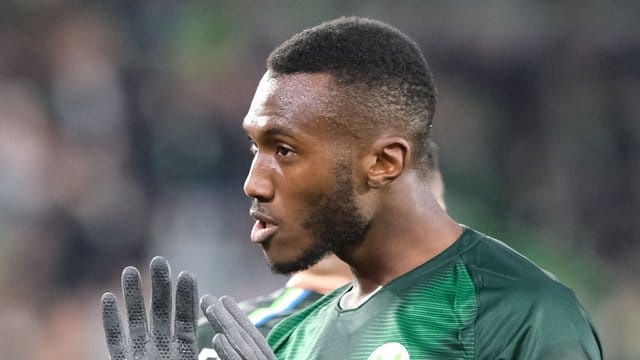 Bereits dreieinhalb Monate nach seinem Kreuzbandriss war Josuha Guilavogui wieder beim VfL im Einsatz. Bereits dreieinhalb Monate nach seinem Kreuzbandriss war Josuha Guilavogui wieder beim VfL im Einsatz.