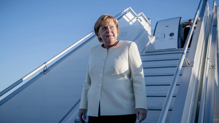 Merkel bei der Landung in Marrakesch.