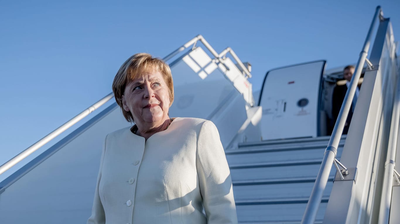 Merkel bei der Landung in Marrakesch.