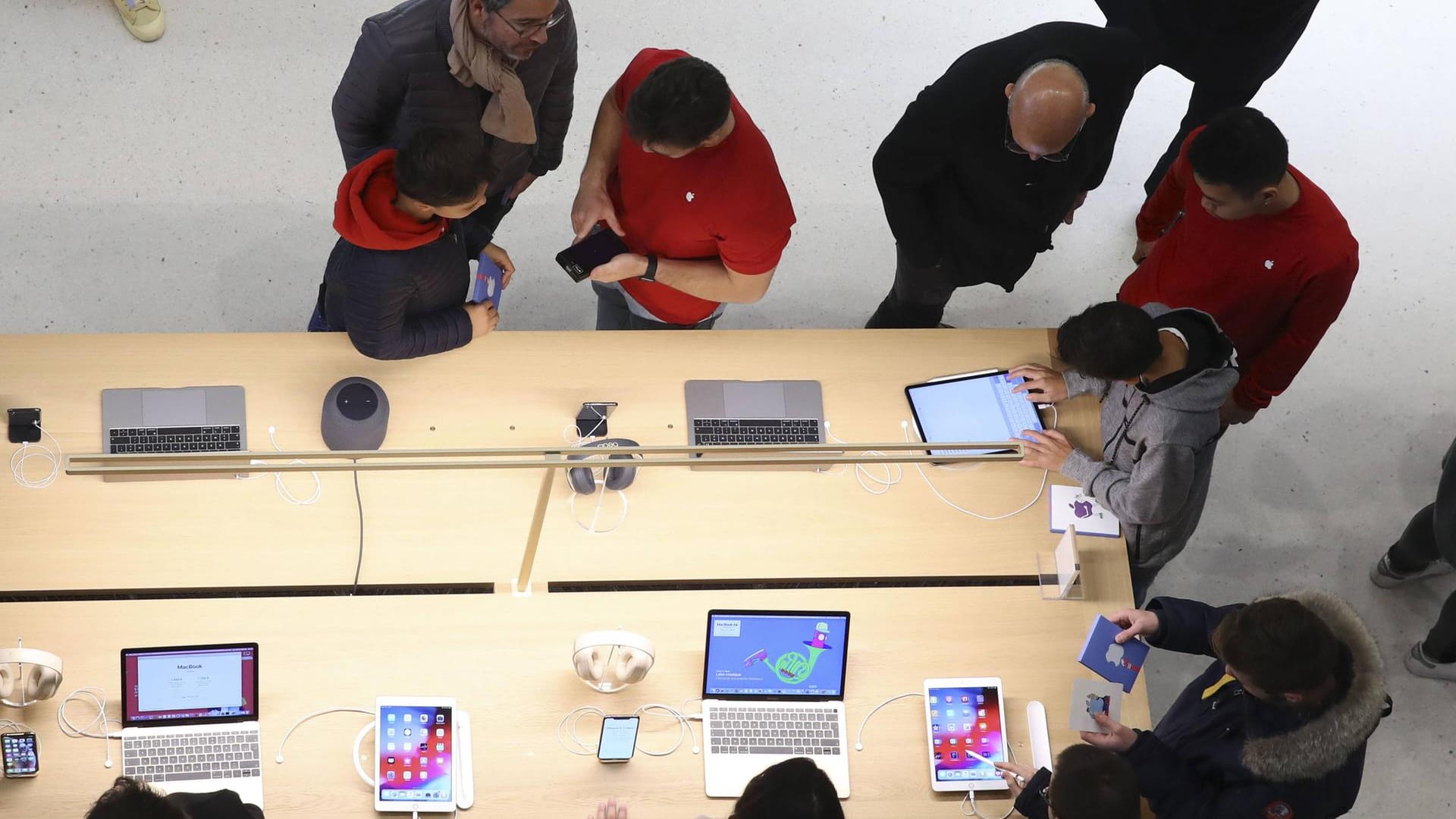 Apple-Store in Paris: Maulkorb für Mitarbeiter.