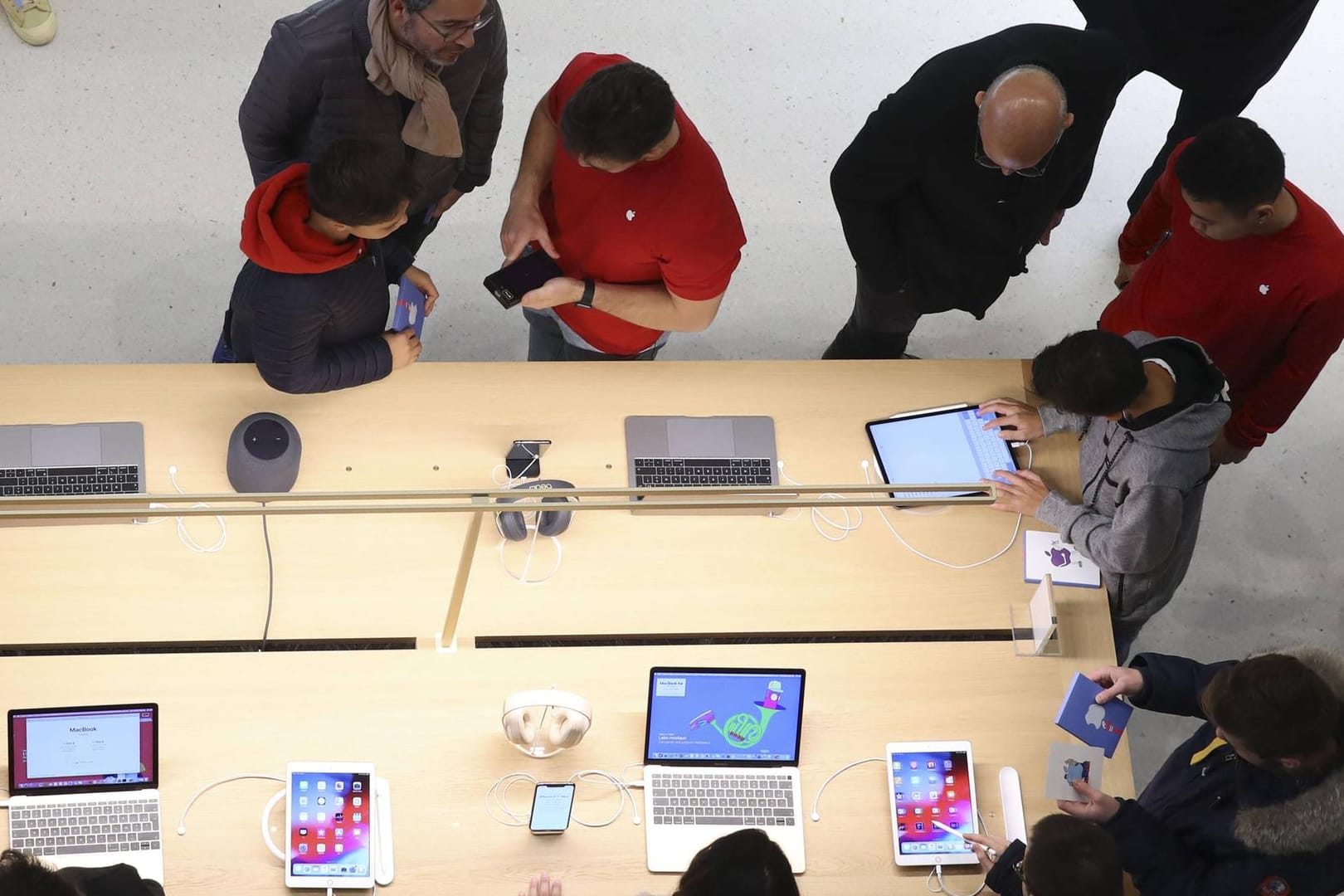 Apple-Store in Paris: Maulkorb für Mitarbeiter.