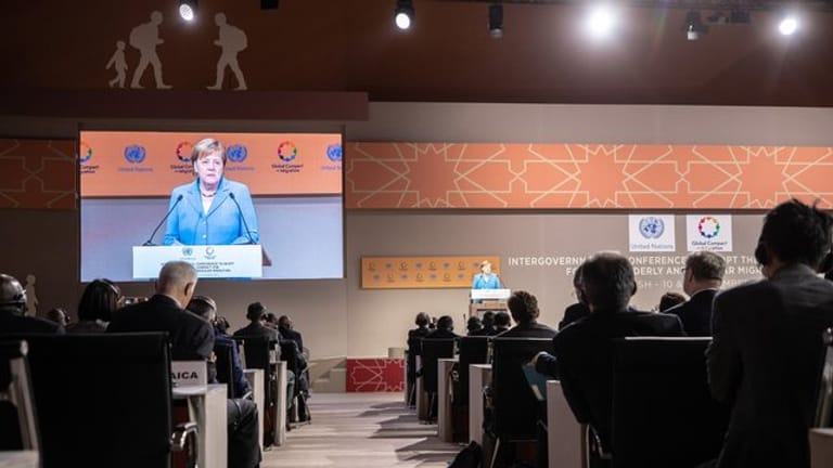 Bundeskanzlerin Angela Merkel (CDU) spricht bei der UN-Konferenz zum Migrationspakt.