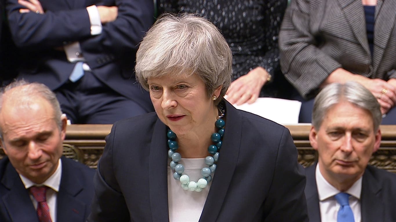 Theresa May: Die britische Premierministerin hat die geplante Abstimmung zum Brexit verschoben.