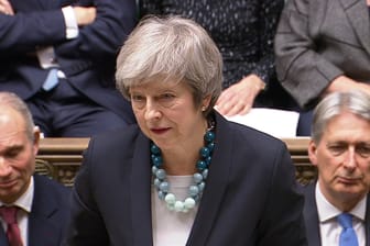 Theresa May: Die britische Premierministerin hat die geplante Abstimmung zum Brexit verschoben.