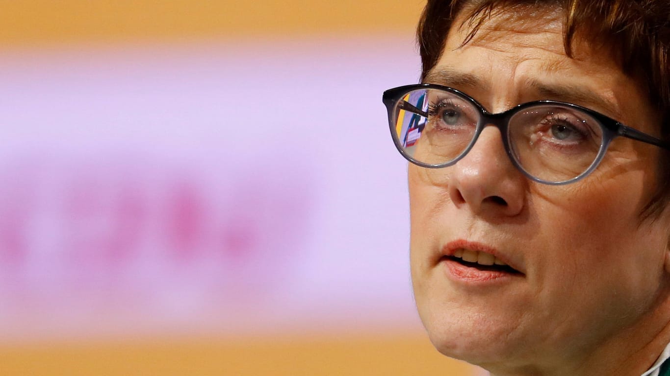 Annegret Kramp-Karrenbauer: Wie wird die neue CDU-Vorsitzende entlohnt werden?