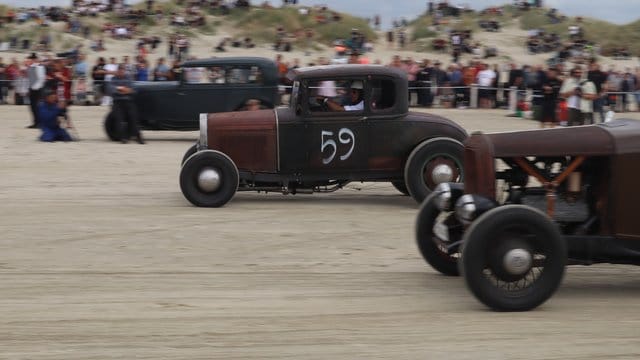 Beim Rømø Motor Festival spendieren Oldie-Fans ihren vierrädrigen Lieblingen Auslauf am Strand.