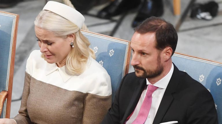 Mette-Marit und Haakon von Norwegen: Das Kronprinzenpaar besuchte die Verleihung des Nobelpreises in Norwegen.