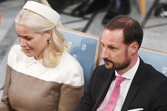 Mette-Marit und Haakon von Norwegen: Das Kronprinzenpaar besuchte die Verleihung des Nobelpreises in Norwegen.