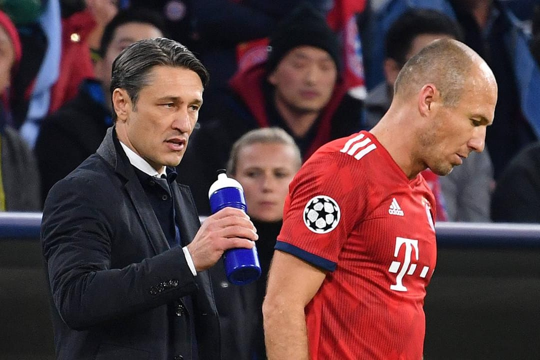 Trainer Niko Kovac (links) kann in Amsterdam nicht auf Arjen Robben zurückgreifen.
