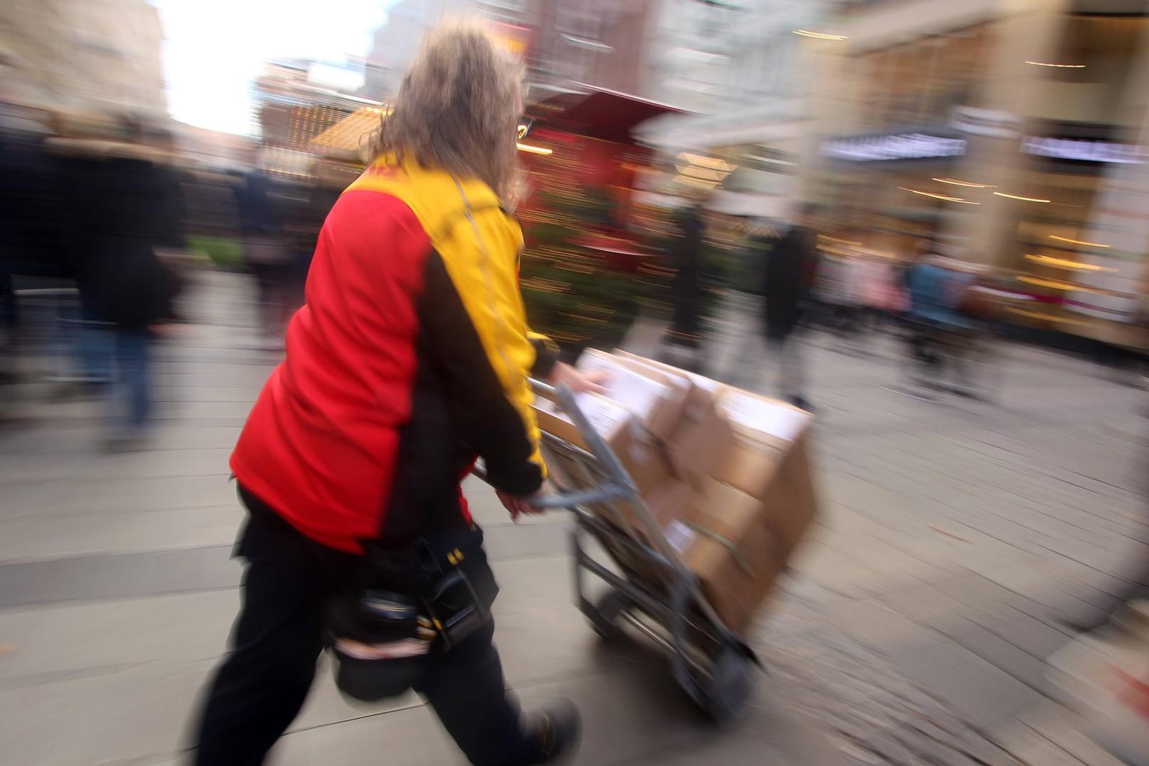 Paketzustellerin der DHL: Erschreckende Testergebnisse