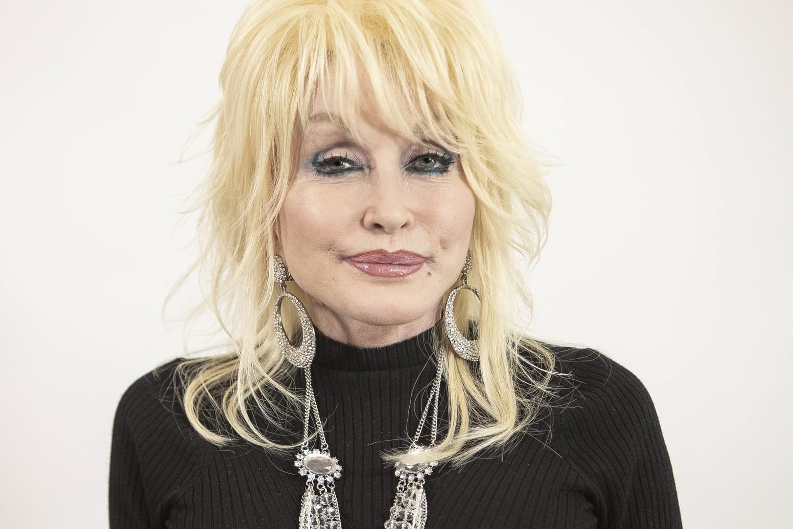 Dolly Parton: Ihr Bruder ist tot.