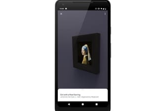 Die Smartphone-App bietet unter anderem den Rundgang in einem fiktiven Museum, in dem die Bilder von Johannes Vermeer ausstellt werden.