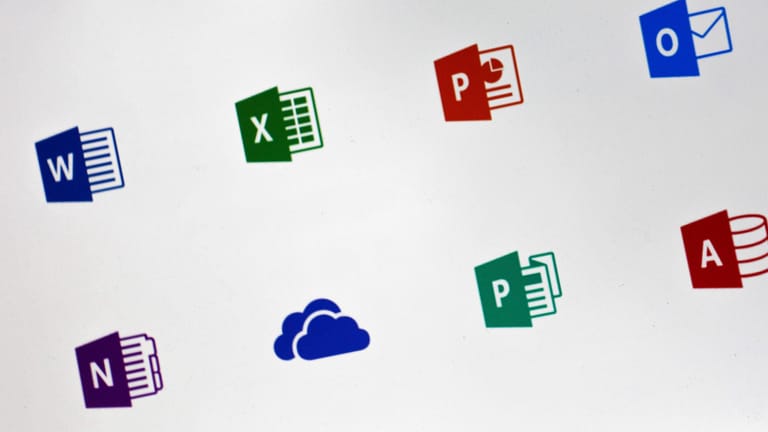 Logos der Microsoft Office-Programme: Hacker konnten durch eine Sicherheitslücke Office-Konten kapern.