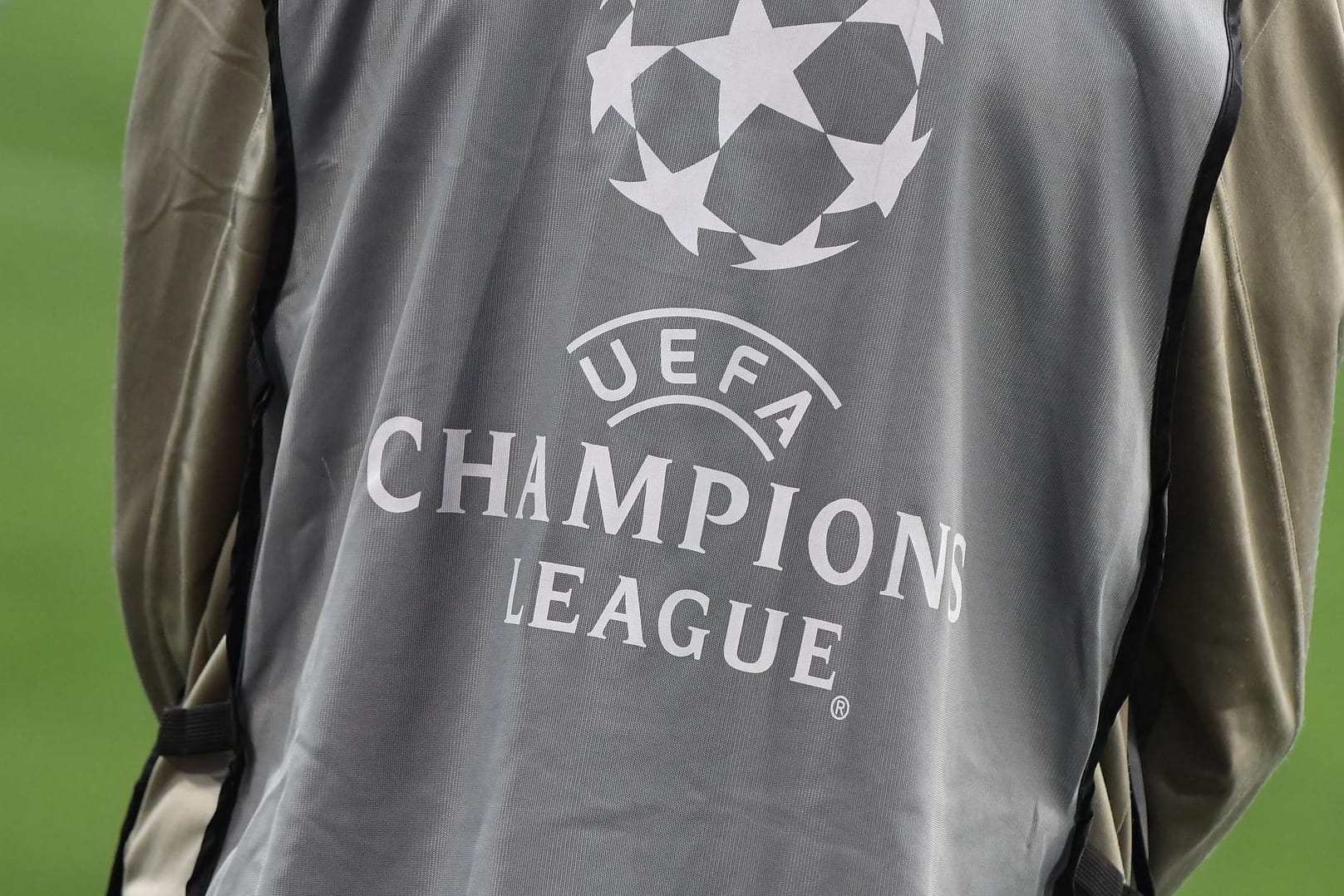 Die Europäische Fußball-Union Uefa will einem Bericht zufolge die Königsklasse des Fußballs grundlegend verändern.