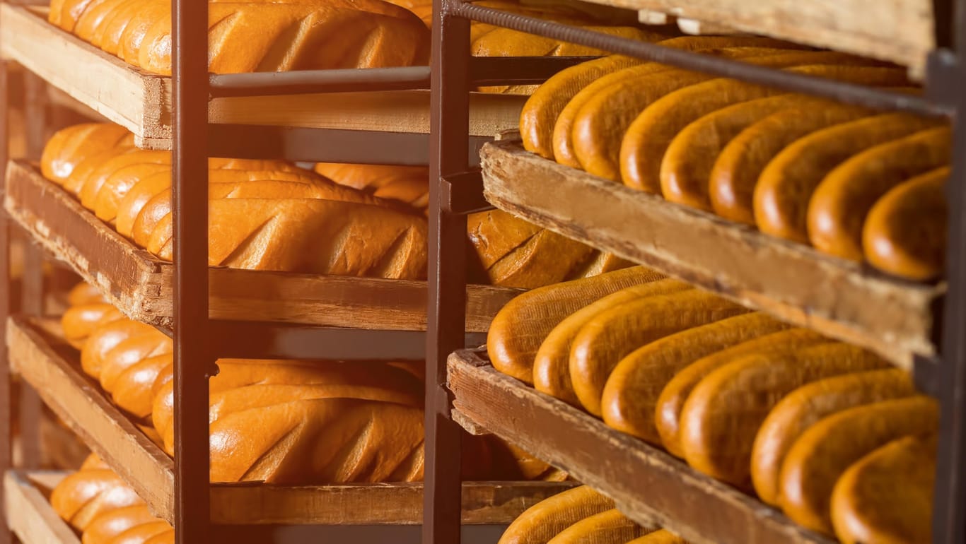 Frisches Brot aus dem Ofen: Bei Aldi wird das Brot künftig anders schmecken. Der Discounter wird nicht länger mit Frischwaren von den Gersthofer Backbetrieben beliefert.