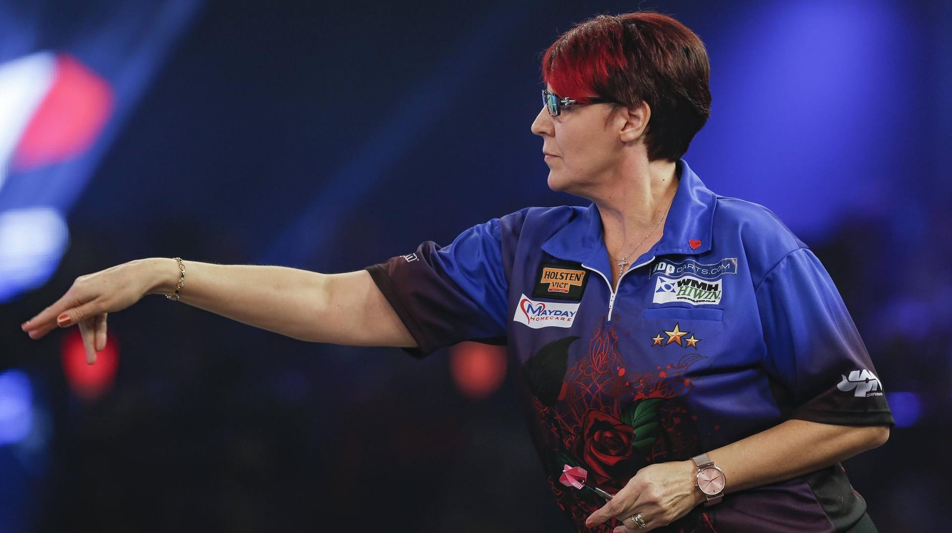 Erstmals dabei: Lisa Ashton ist eine von zwei Frauen, die die Darts-WM aufmischen wollen.