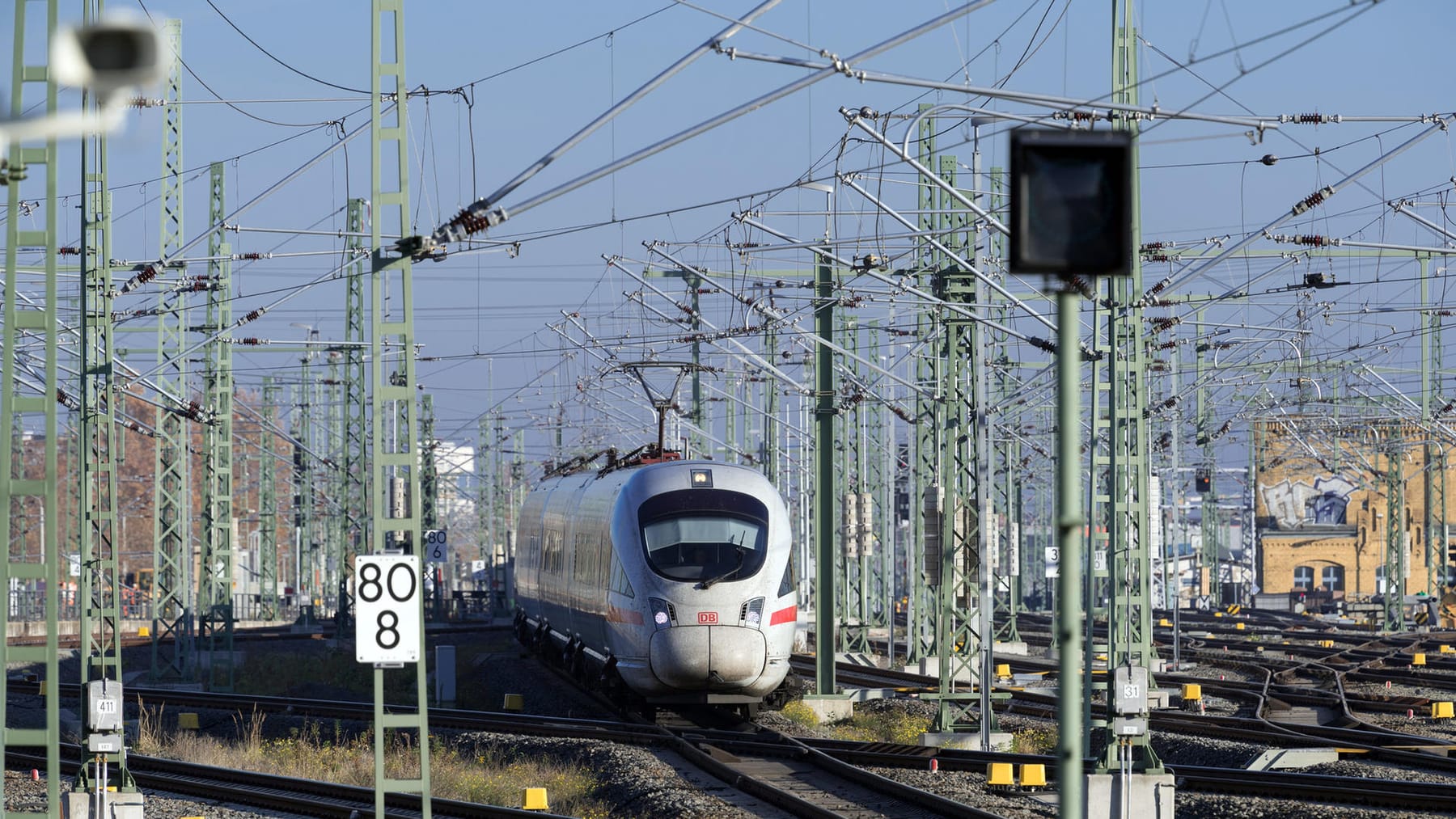 Bahnstreiks Deutsche Bahn Und Gewerkschaft Evg Unterbrechen Tarifgespräche