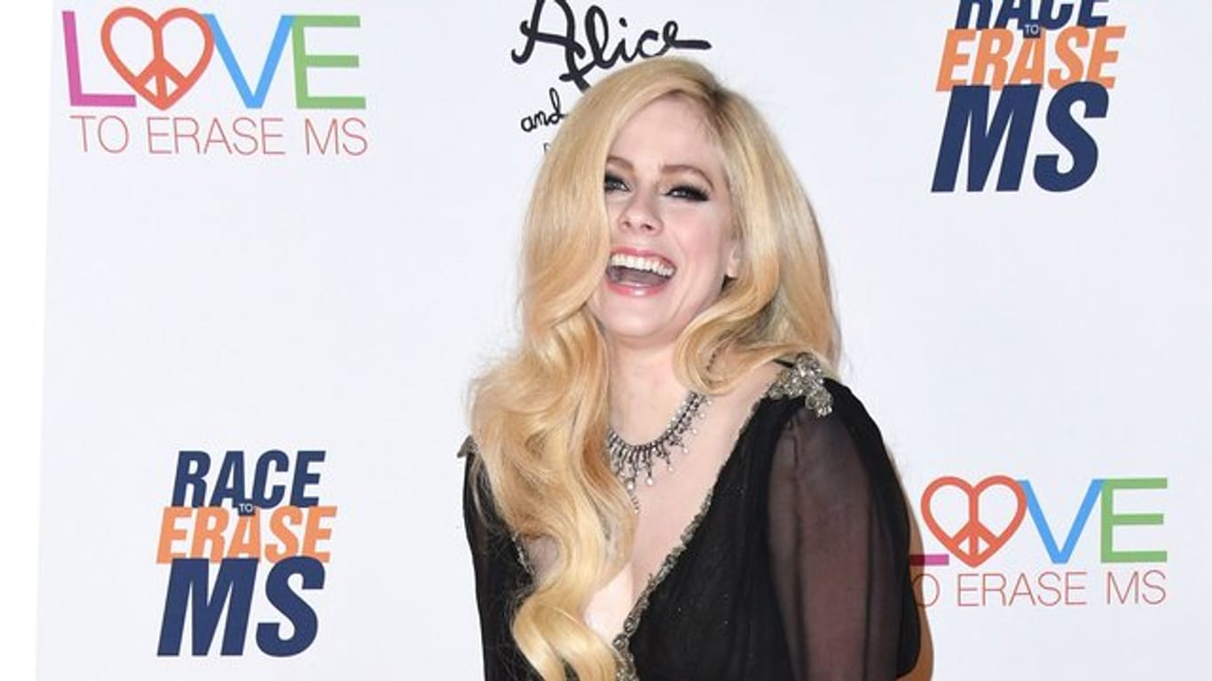 Avril Lavigne will ihre Erfahrungen weitergeben.