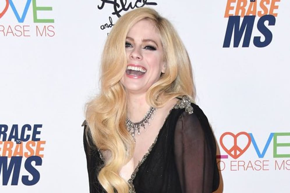 Avril Lavigne will ihre Erfahrungen weitergeben.