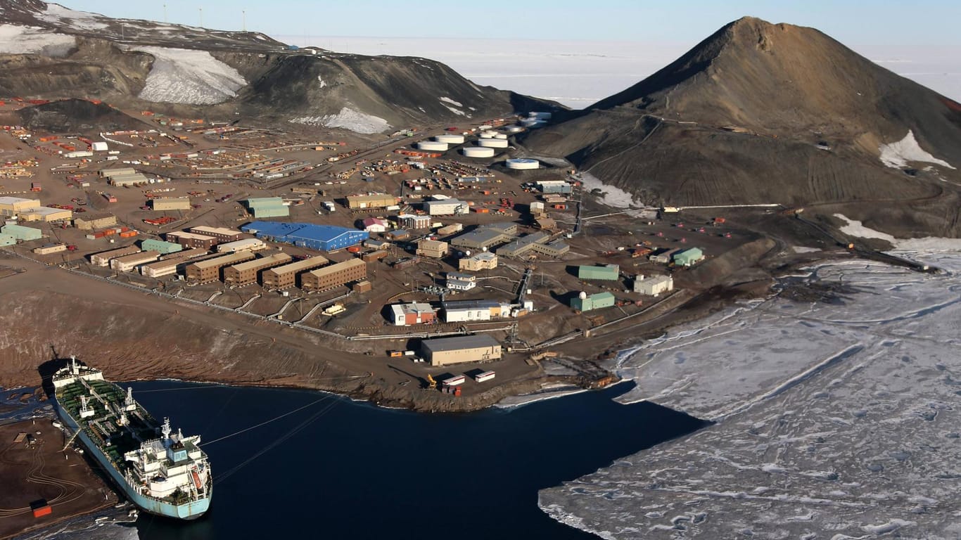 Die McMurdo-Station der USA: Zwei Mitarbeiter sind in der Antarktis verstorben.