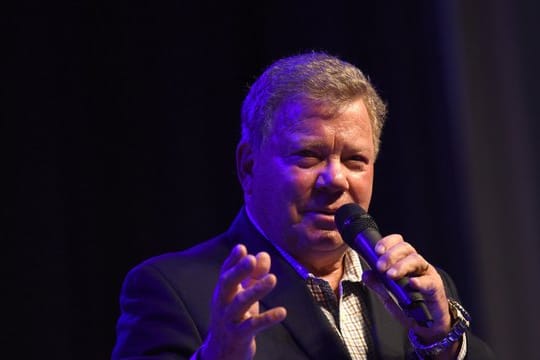 William Shatner macht sich für "Baby, It's Cold Outside" stark.