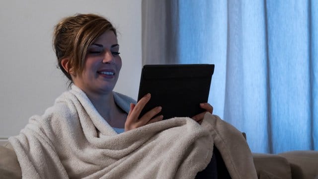 Internet-Nutzer können sich bald mehr TV-Sendungen aus dem EU-Ausland anschauen. Internet-Nutzer können sich bald mehr TV-Sendungen aus dem EU-Ausland anschauen.