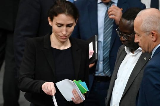Mariana Harder-Kühnel (AfD) ist bei der Wahl zur stellvertretenden Bundestagspräsidentin erneut gescheitert.