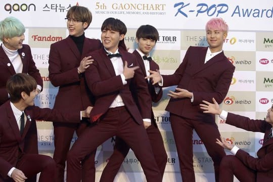 Die südkoreanische Boyband BTS kann sich nicht nur über Musikpreise freuen.