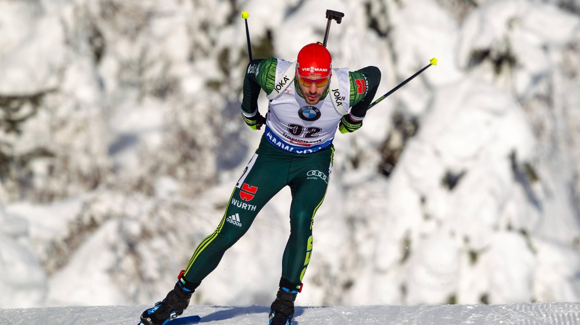 Arnd Peiffer beim Biathlon in Hochfilzen.