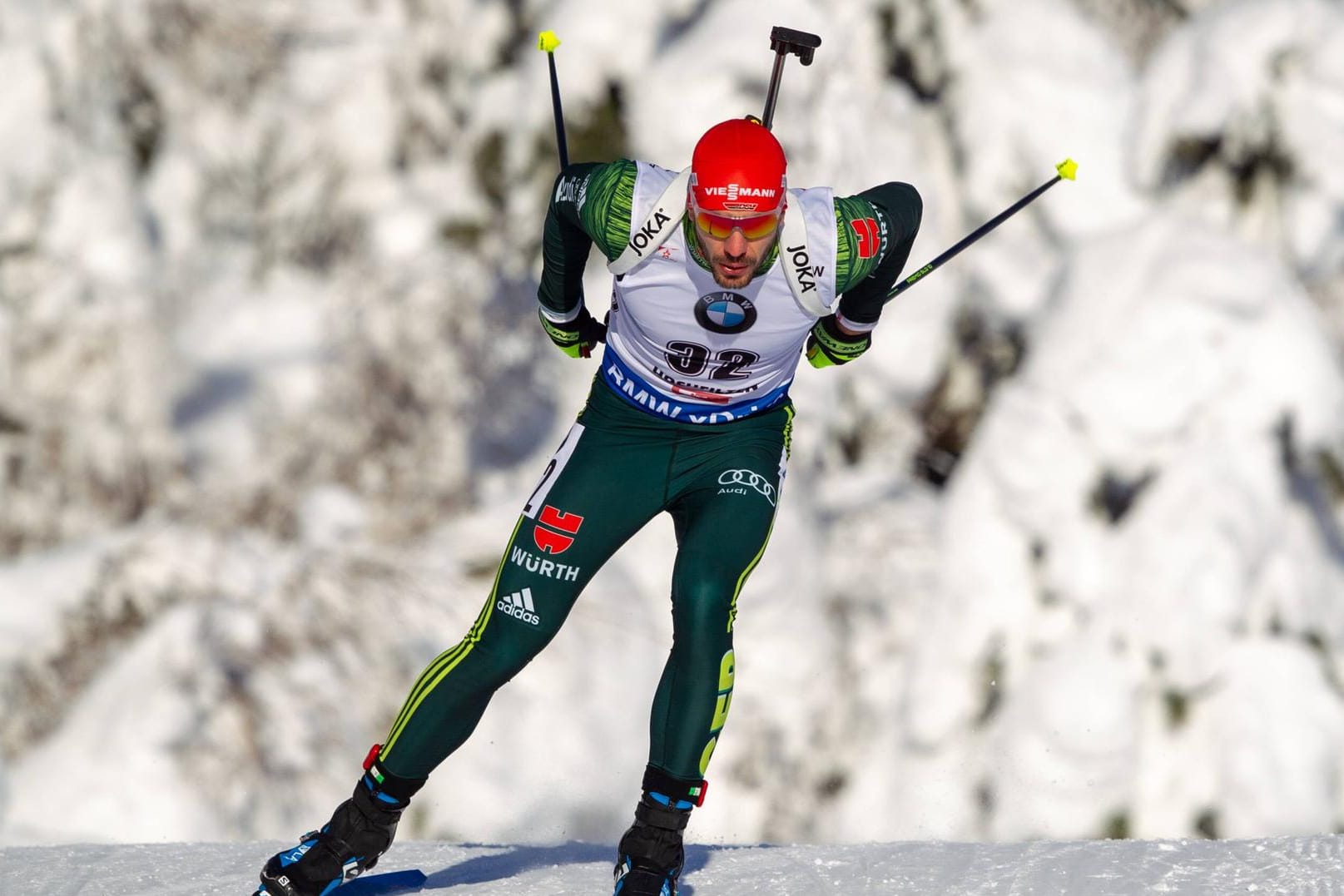 Arnd Peiffer beim Biathlon in Hochfilzen.