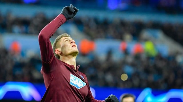 Hoffenheims Andrej Kramaric reagierte unglücklich über seine Auswechslung im Spiel gegen Borussia Mönchengladbach. Hoffenheims Andrej Kramaric reagierte unglücklich über seine Auswechslung im Spiel gegen Borussia Mönchengladbach.