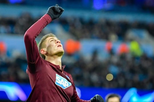 Hoffenheims Andrej Kramaric reagierte unglücklich über seine Auswechslung im Spiel gegen Borussia Mönchengladbach.