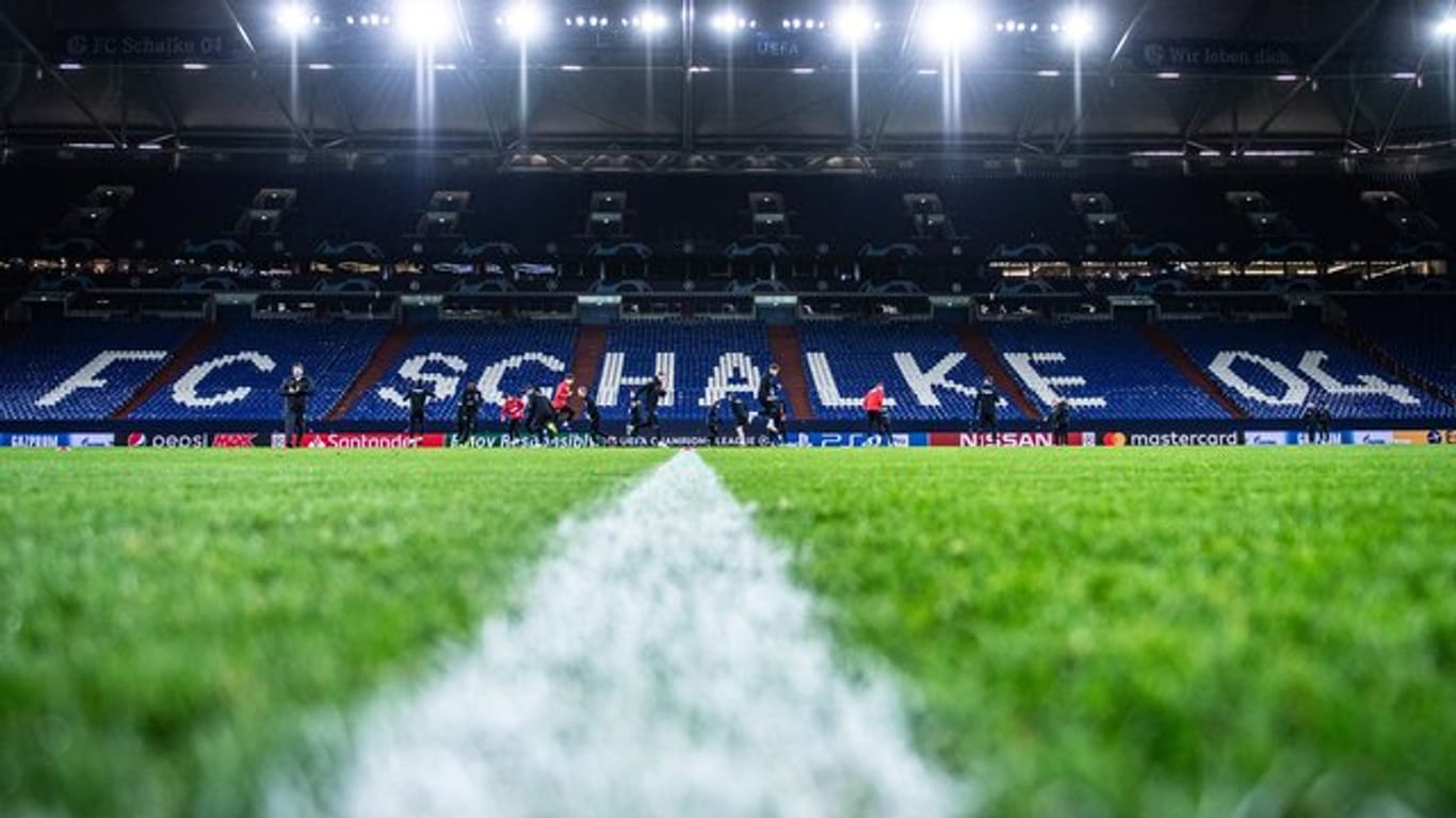 Der FC Schalke 04 wird wegen vermeintlich ausstehenden Provisionen verklagt.