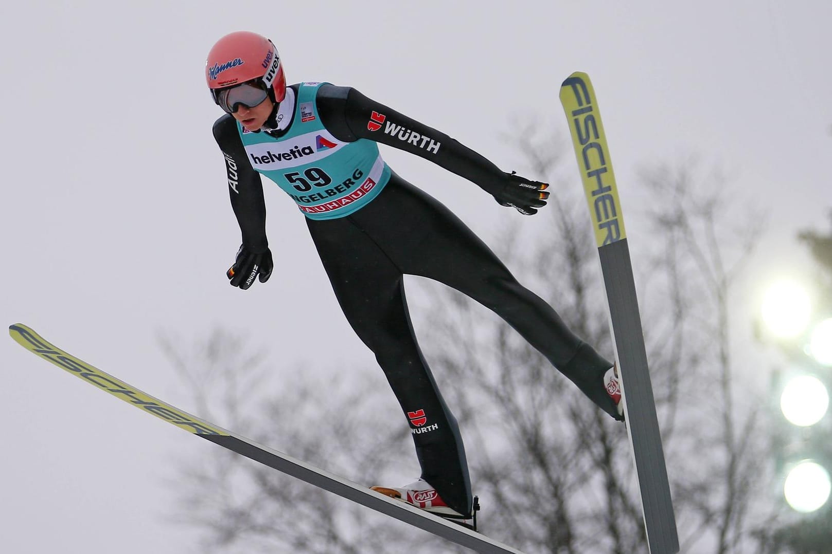 Karl Geiger auf der Schanze in Engelberg.