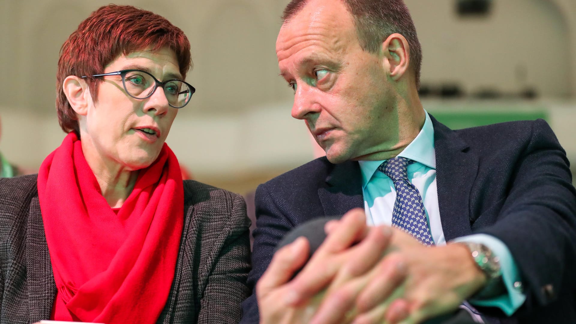 Friedrich Merz, Annegret Kramp-Karrenbauer: In einer Unterredung vereinbarten die beiden einem Bericht zufolge, dass nicht aus jeder unterschiedlichen Meinung künftig eine Personalfrage in der CDU gemacht werde.