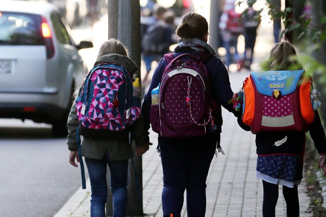 Schüler: Eine Berliner Waldorfschule lehnt es ab, das Kind eines AfD-Politikers aufzunehmen.