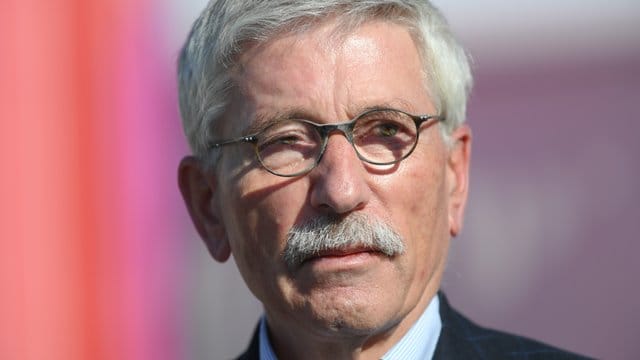 Thilo Sarrazin, umstrittener Bestsellerautor und früherer Finanzsenator von Berlin, droht ein Parteiausschluss.