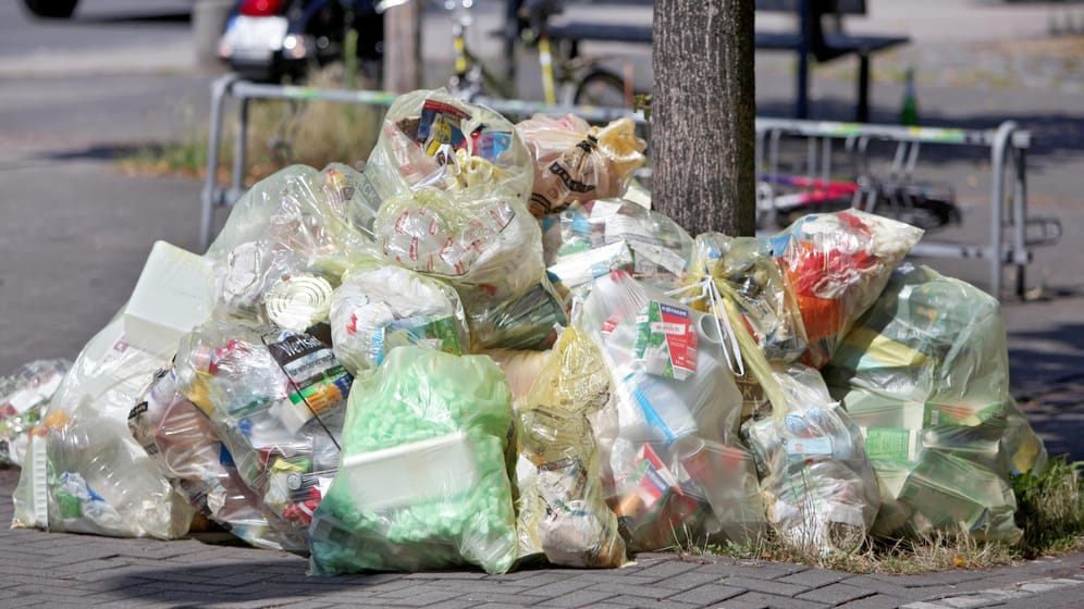 Zahlreiche Gelbe Säcke: Bei der Mülltrennung gibt es viele Ausnahmen von der Regel.