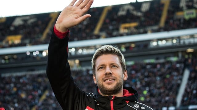 Marco Russ hat bei Eintracht Frankfurt bis 2020 verlängert.