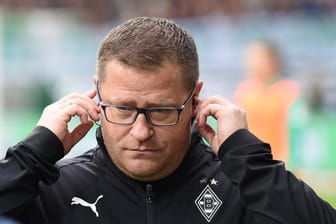 War nach seiner OP wieder bei einer Pressekonferenz von Borussia Mönchengladbach dabei: Sportdirektor Max Eberl.